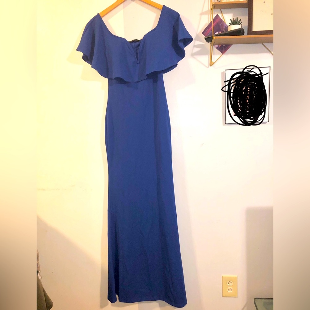 RUFFLE MAXI PEPLUM HEM FORMAL DRESS - SIZE SMALL…NEW NEW WITH OUT TAGS!